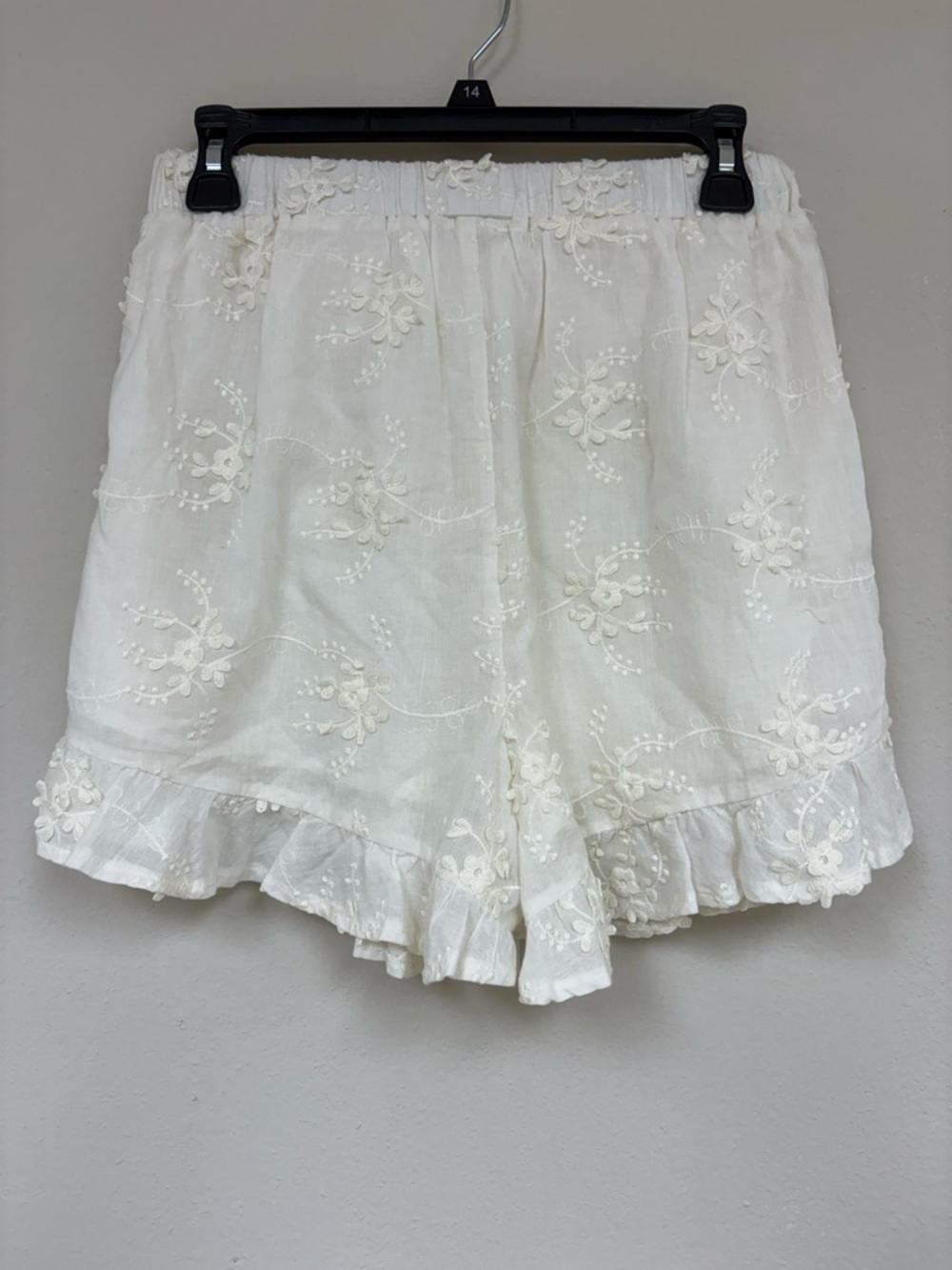 🤍Blue Rain Cream Embroidered Ruffle Wrap Shorts🤍 - Picture 3 of 4